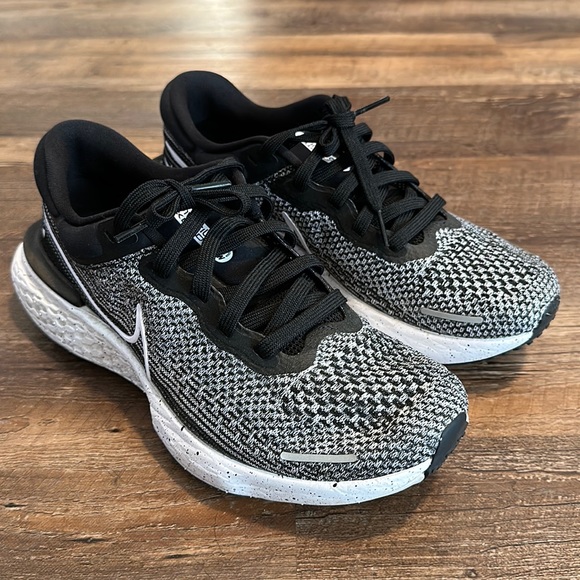 Nike ZoomX Invincible Run 2 - Picture 1 of 4